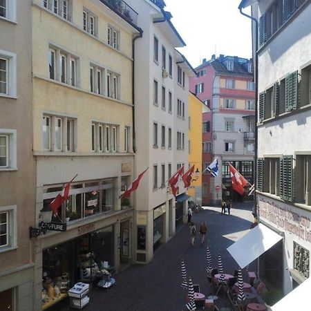 Pedestrian Area Close To Bahnhofstrasse Zurich Exterior photo